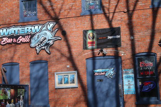 digital  Feb mar 003