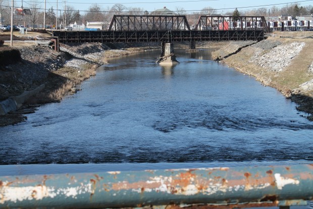 digital  Feb mar 011