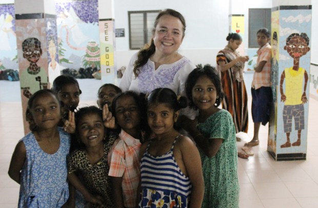 They love to be close!